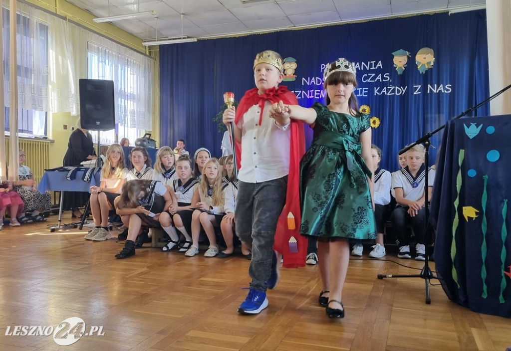 Pasowanie w SP 2 w Lesznie