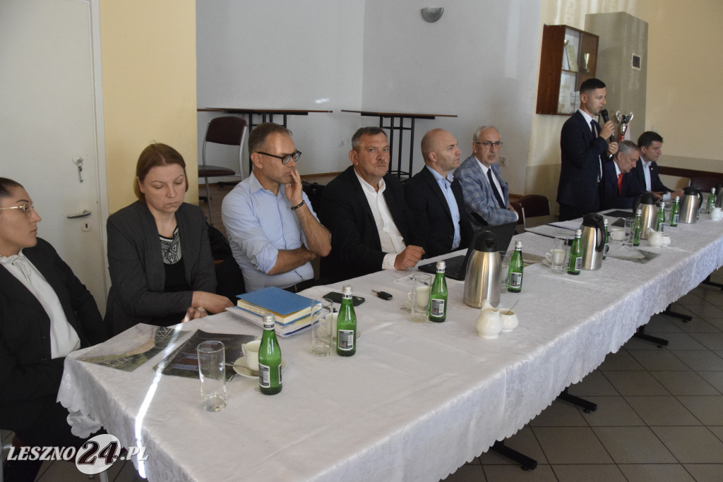 Spotkanie w sprawie nieczynnego mostu