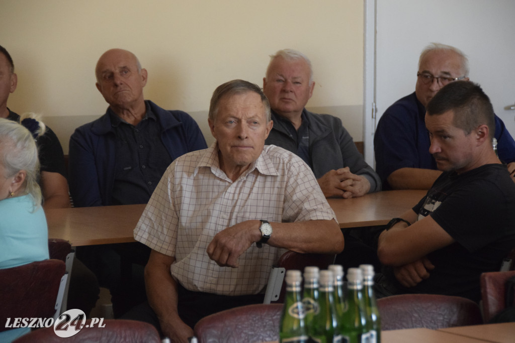 Spotkanie w sprawie nieczynnego mostu