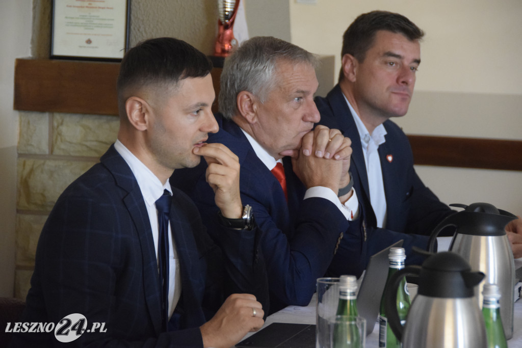 Spotkanie w sprawie nieczynnego mostu