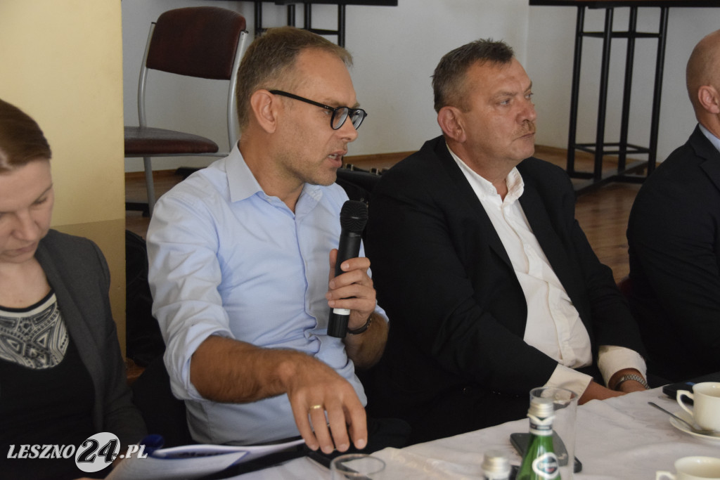 Spotkanie w sprawie nieczynnego mostu