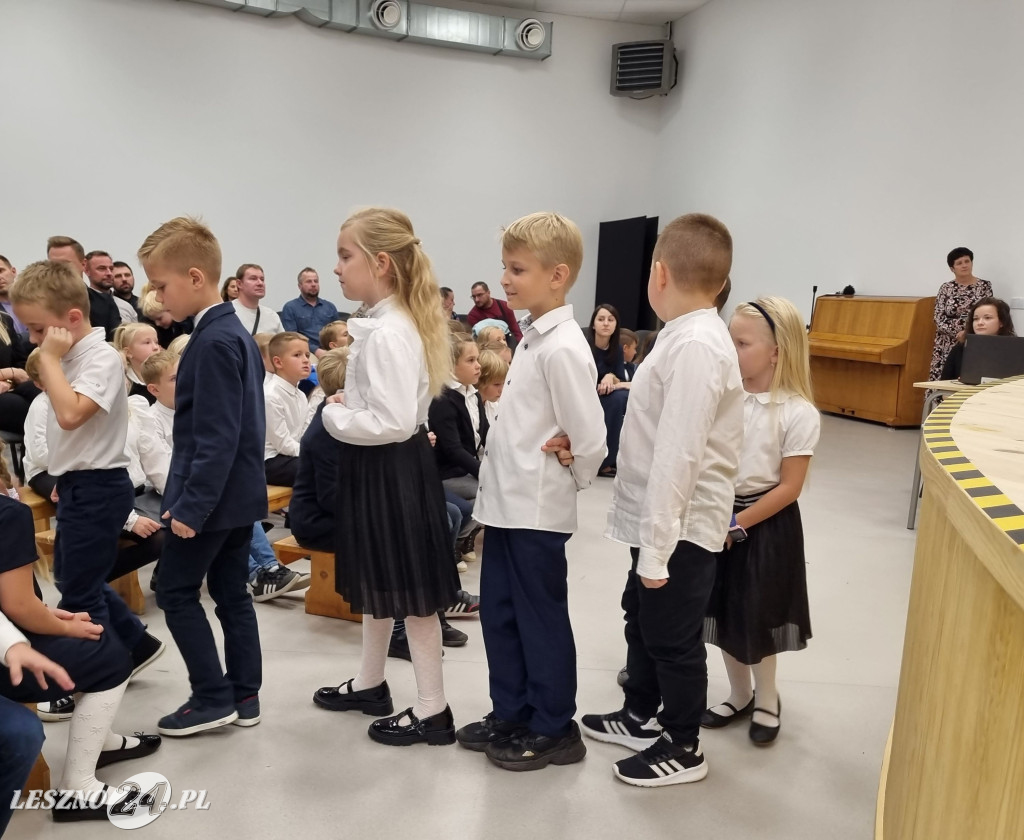 Pasowanie w SP Rydzyna