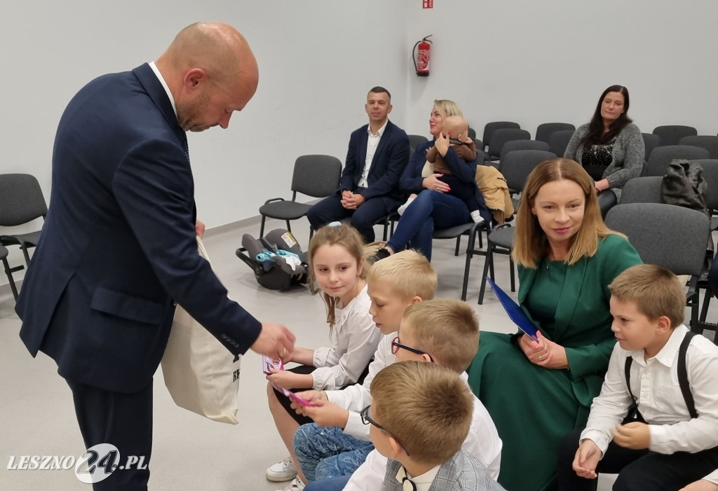 Pasowanie w SP Rydzyna