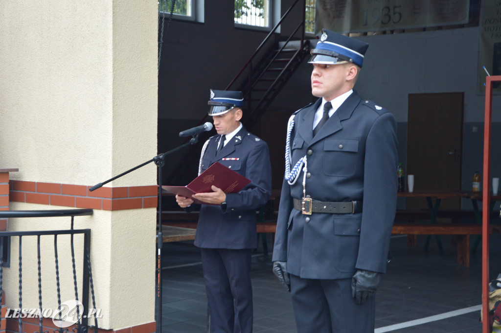 Strażacy z Wilkowic z nowym samochodem