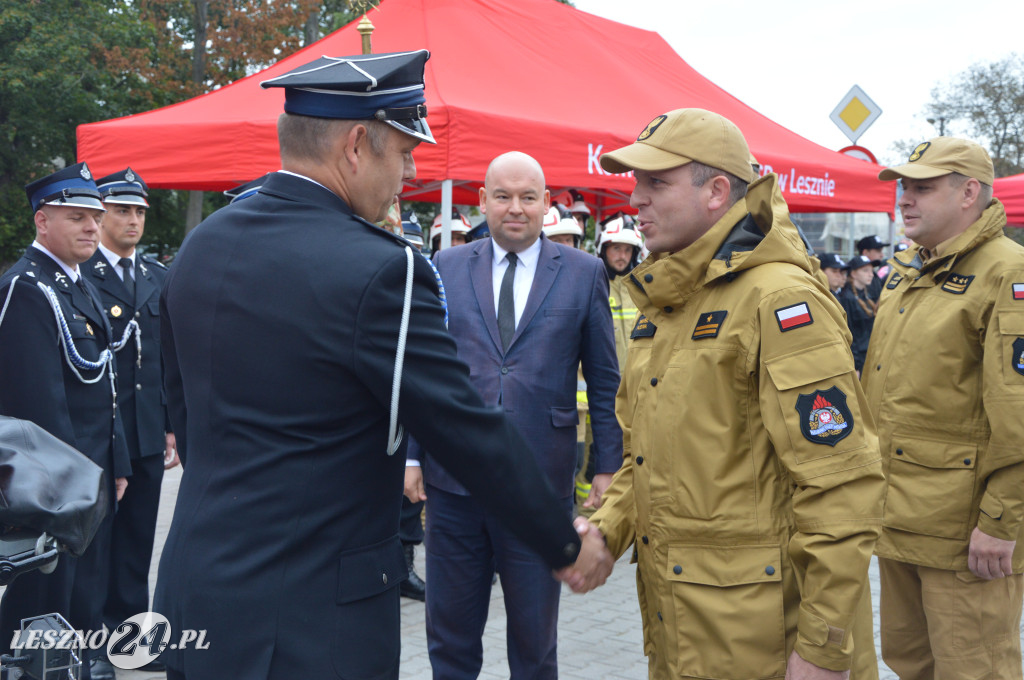 Strażacy z Wilkowic z nowym samochodem