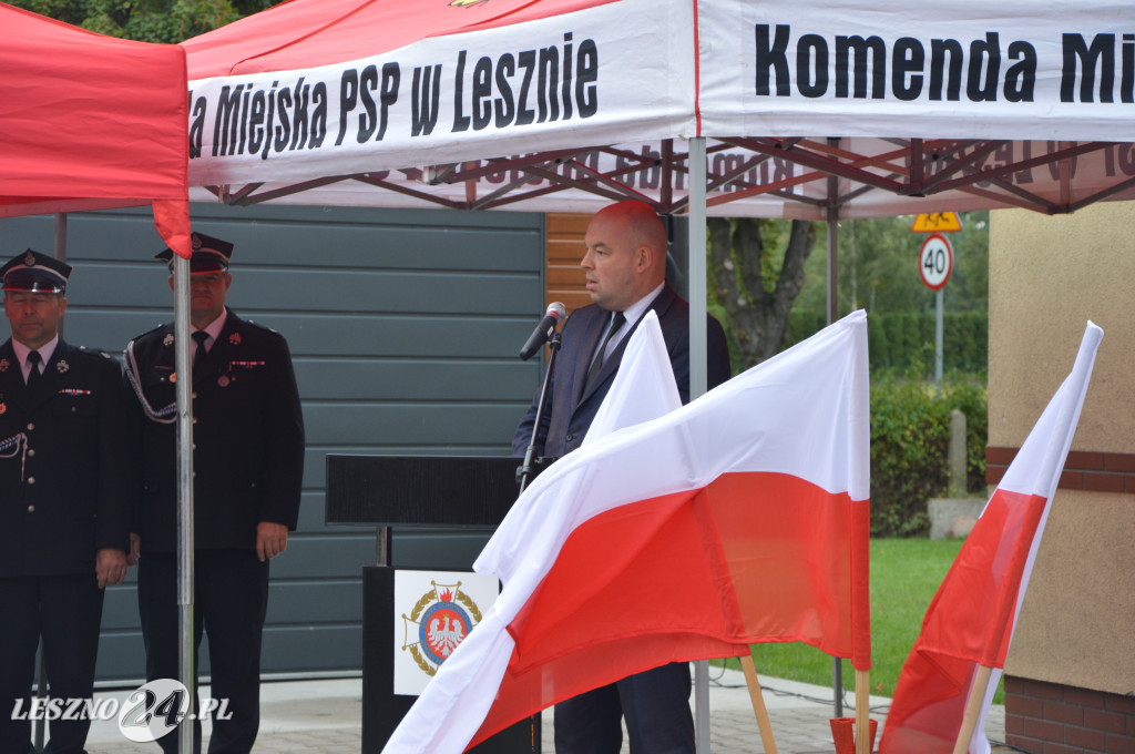 Strażacy z Wilkowic z nowym samochodem