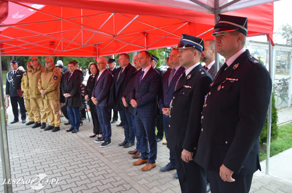 Strażacy z Wilkowic z nowym samochodem