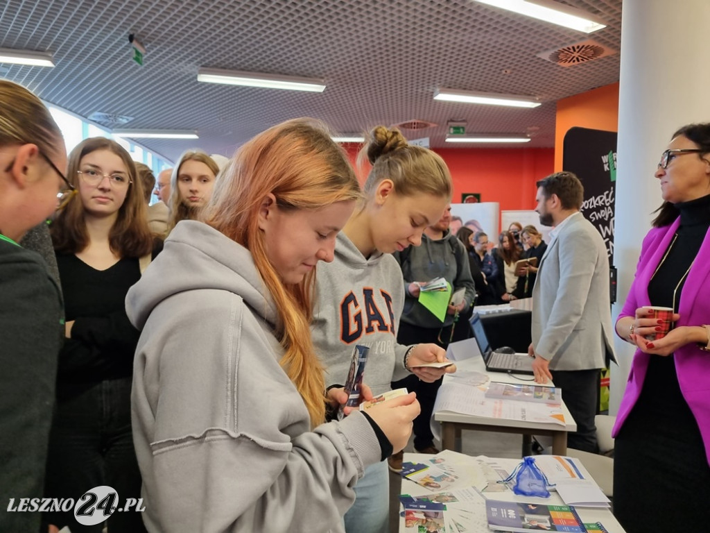 Targi pracy i praktyk w ANS w Lesznie