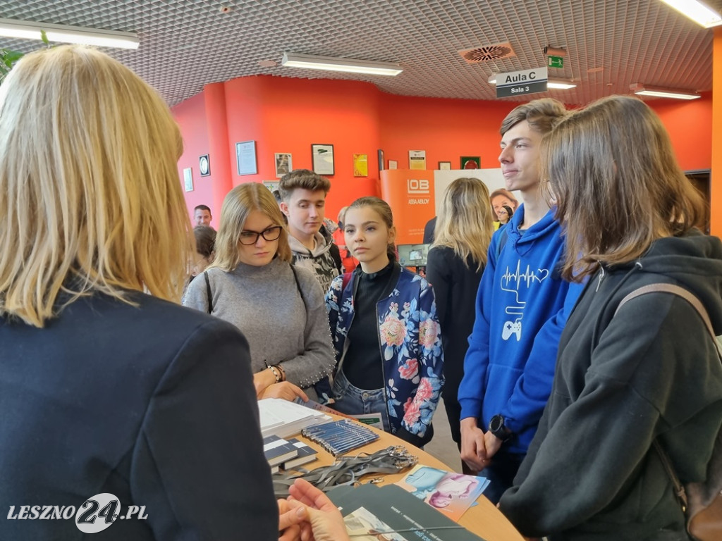 Targi pracy i praktyk w ANS w Lesznie