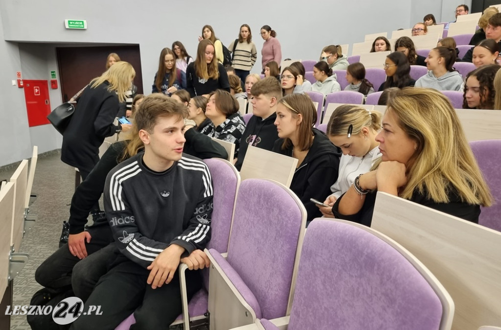 Targi pracy i praktyk w ANS w Lesznie