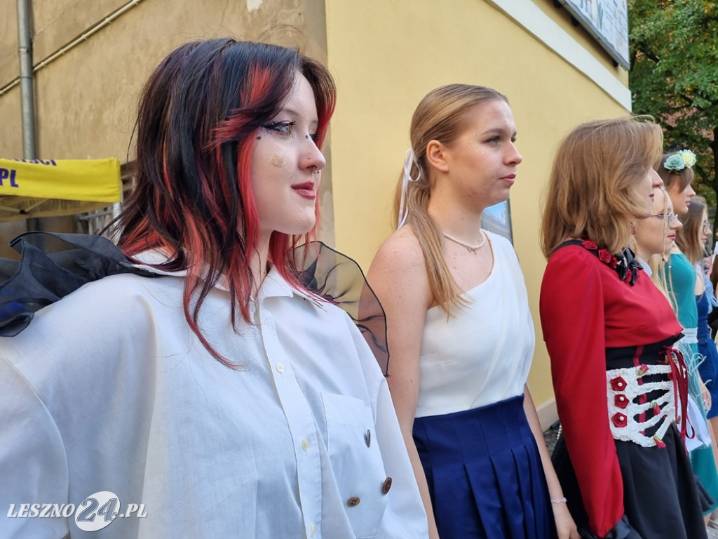 Przytul kurtkę z pokazem mody