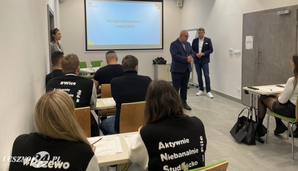 Wizyta studyjna studentów spoza Leszna