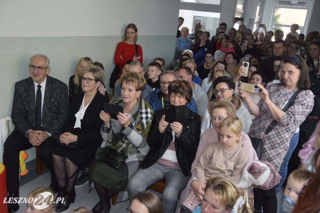 Rozbudowana szkoła w Lasocicach