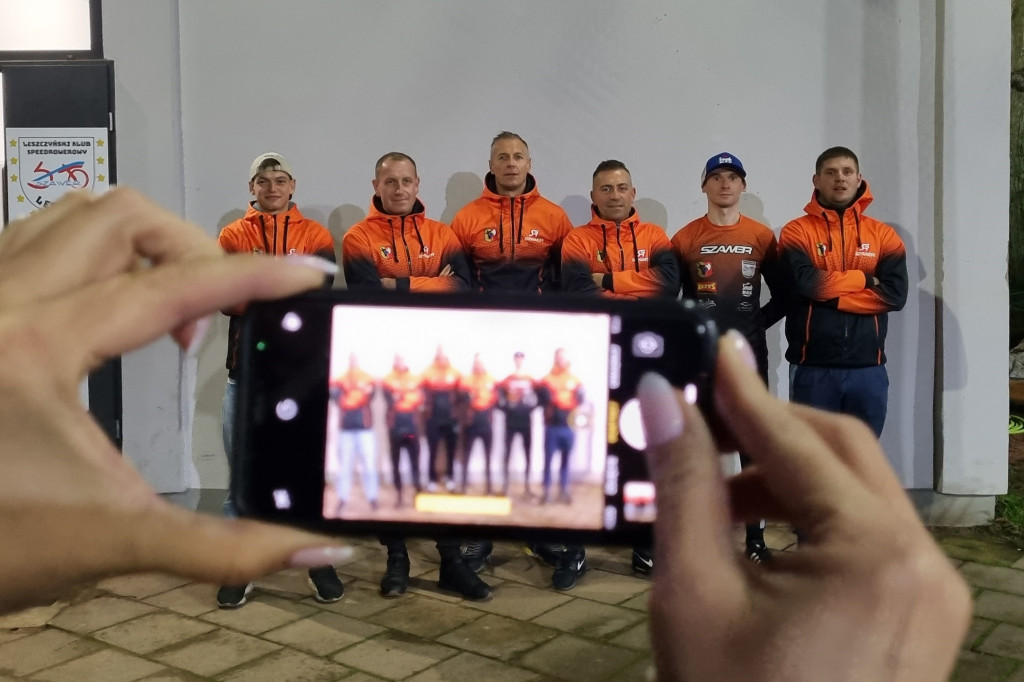 Zawodnicy Szawera lecą do Australii