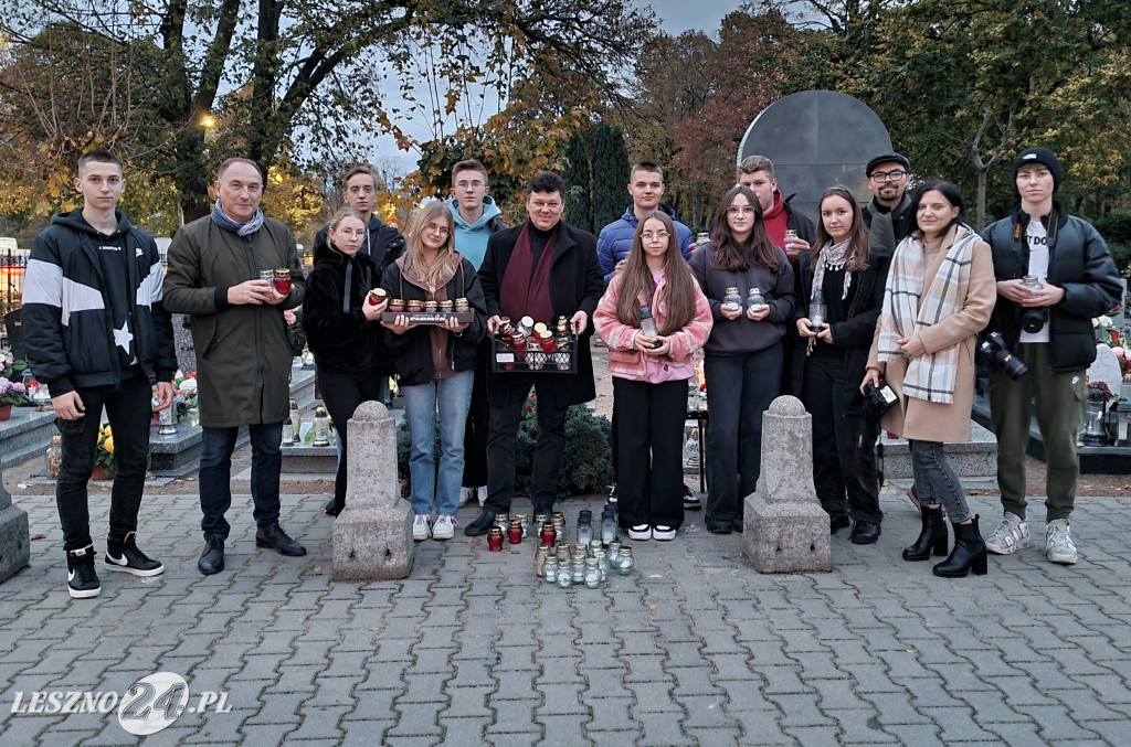 Zapalili znicze Powstańcom Wielkopolskim