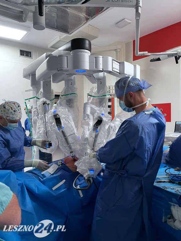 Pierwsza operacja robotem Da Vinci