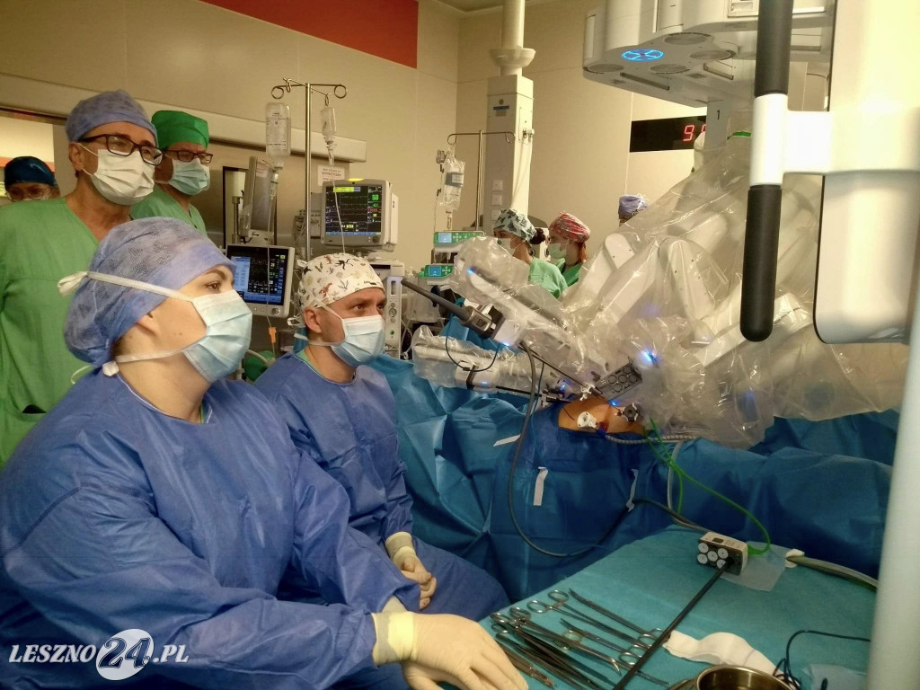 Pierwsza operacja robotem Da Vinci