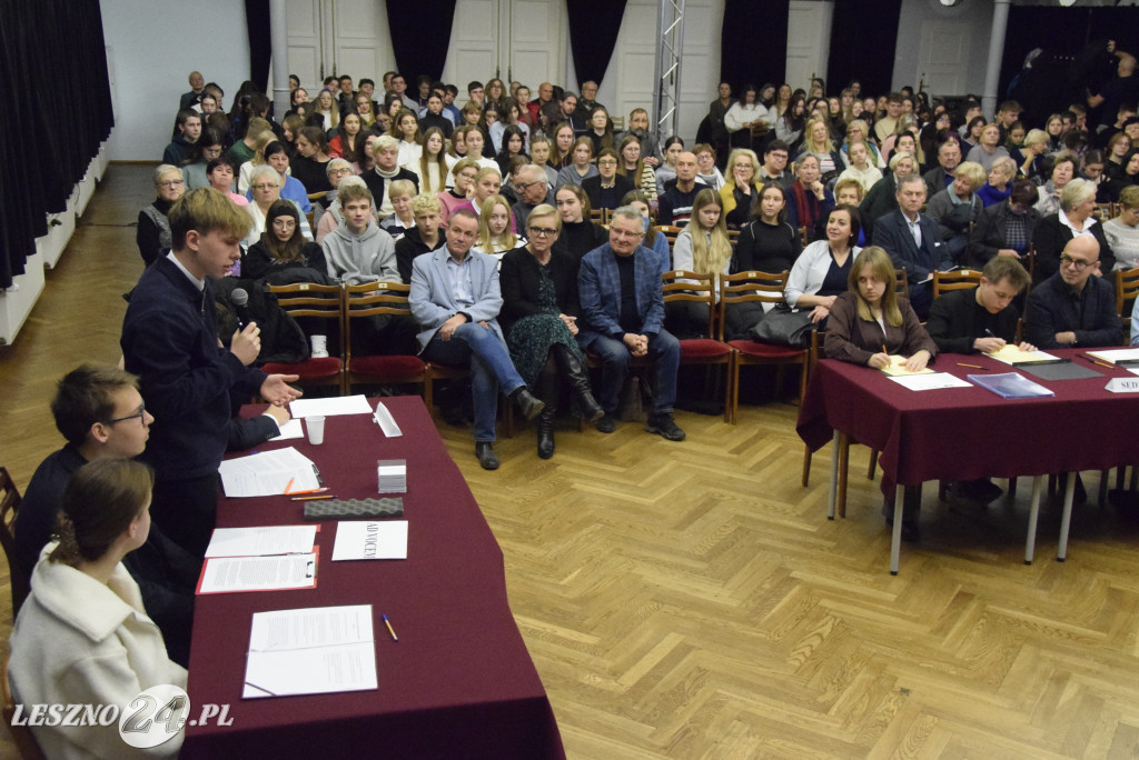 Debata Oksfordzka w MOK-u