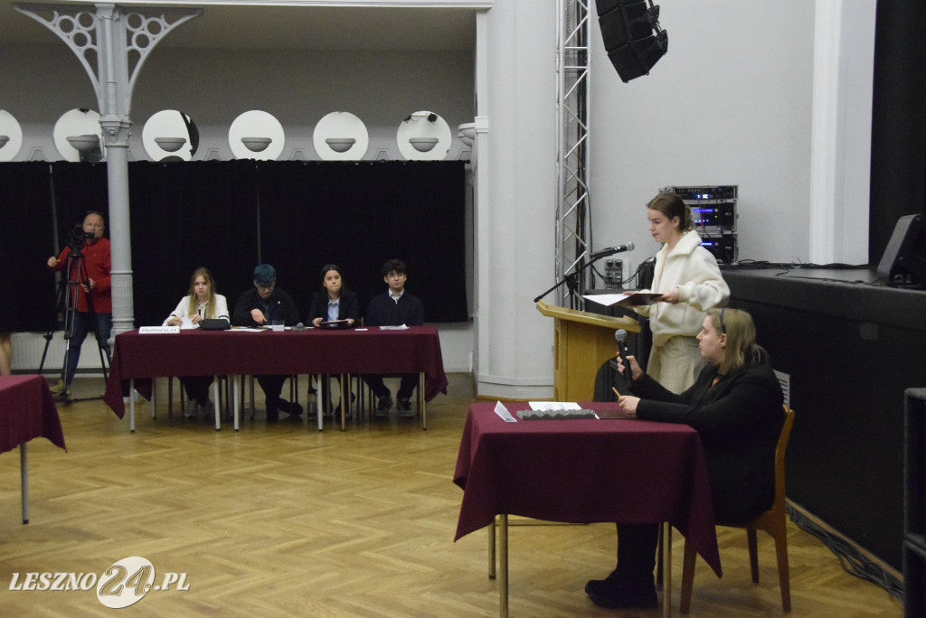 Debata Oksfordzka w MOK-u