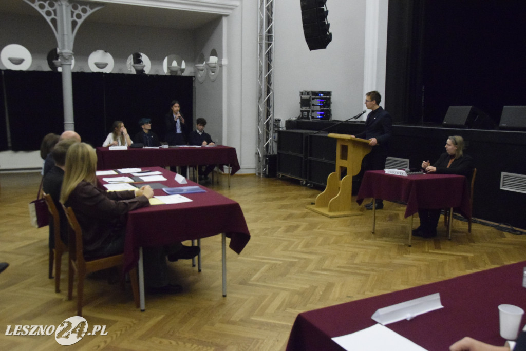 Debata Oksfordzka w MOK-u