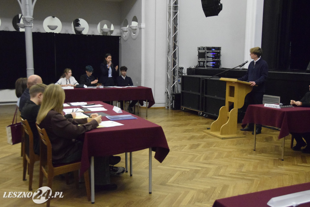 Debata Oksfordzka w MOK-u