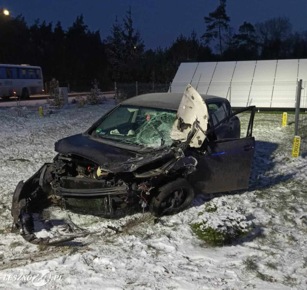 Zderzenie tira i osobówki na krajowej dwunastce