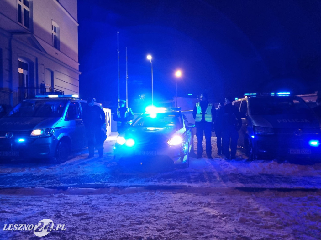 Zawyły syreny przed KMP w Lesznie