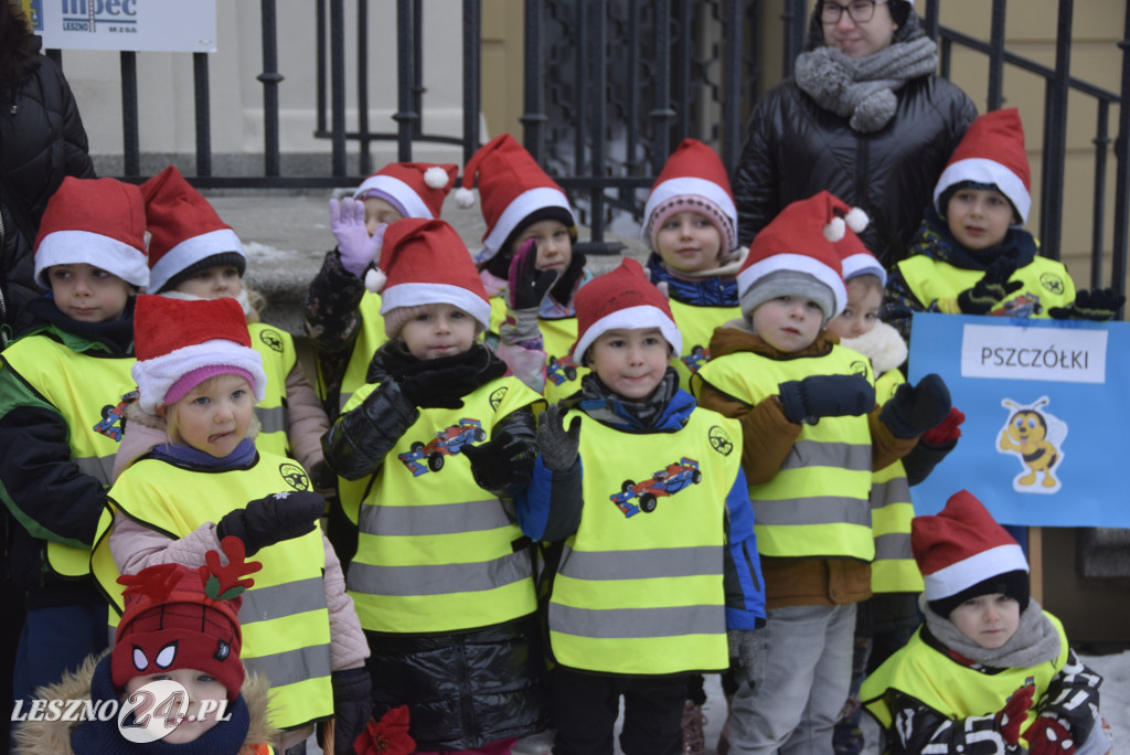 Pszczółki i Puchatki częstowały pierniczkami