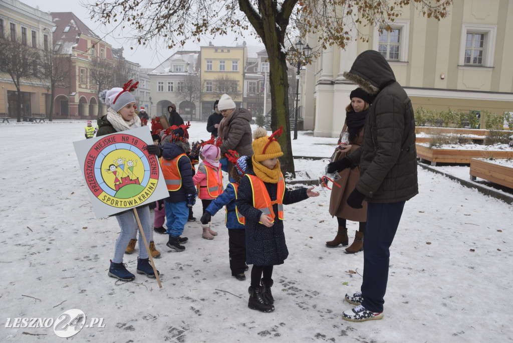 Pszczółki i Puchatki częstowały pierniczkami