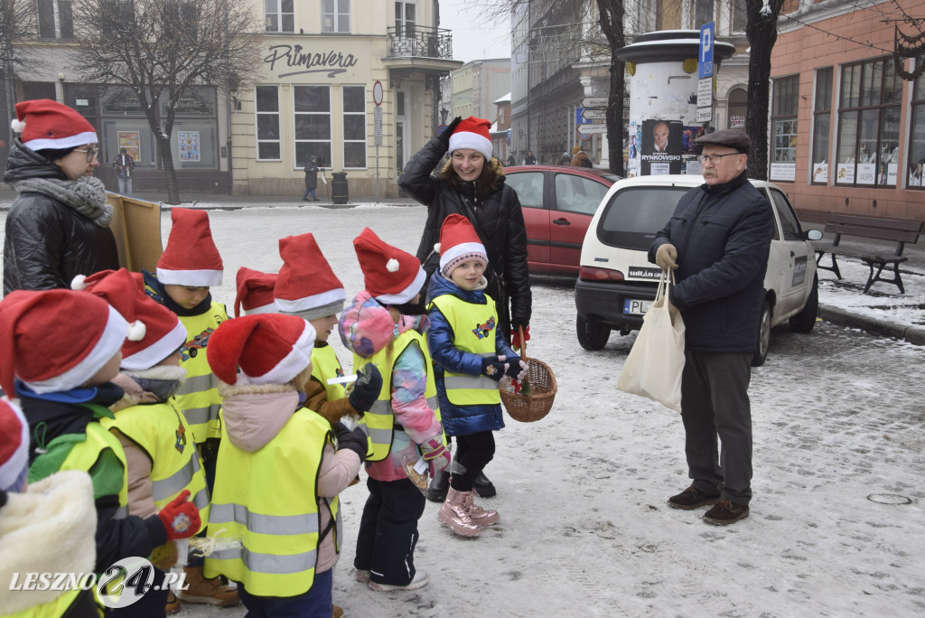 Pszczółki i Puchatki częstowały pierniczkami