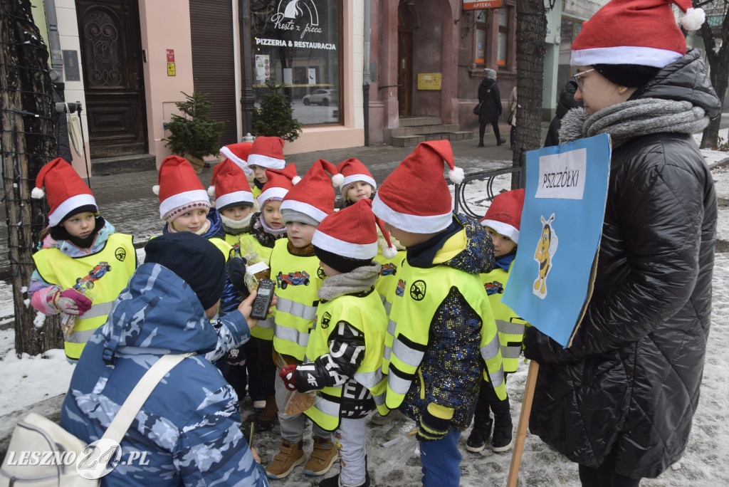Pszczółki i Puchatki częstowały pierniczkami