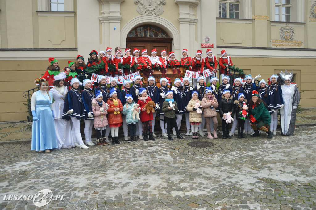 Ekstremalne Mikołajki z NGO na Rynku w Lesznie
