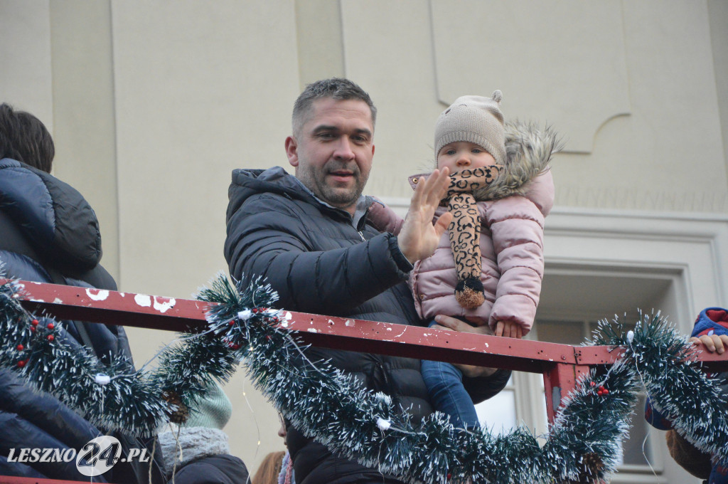 Ekstremalne Mikołajki z NGO na Rynku w Lesznie