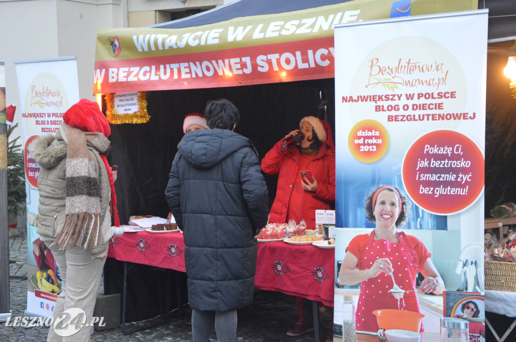 Ekstremalne Mikołajki z NGO na Rynku w Lesznie