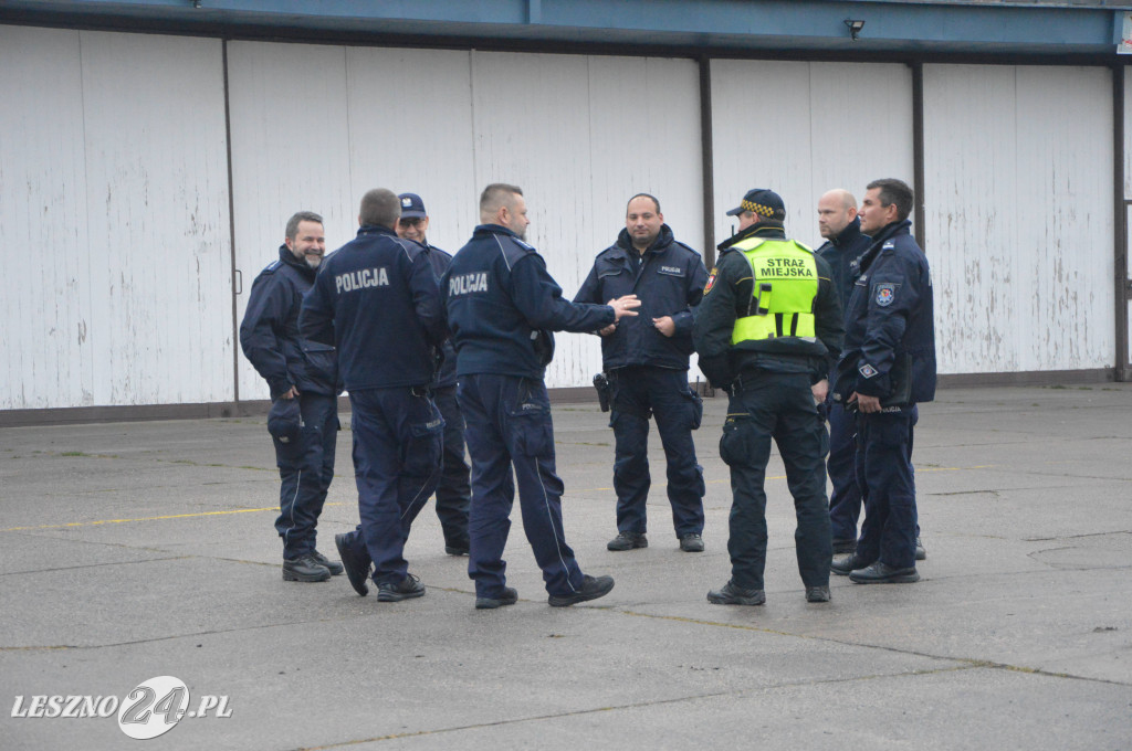 Ćwiczenia na lotnisku w Lesznie