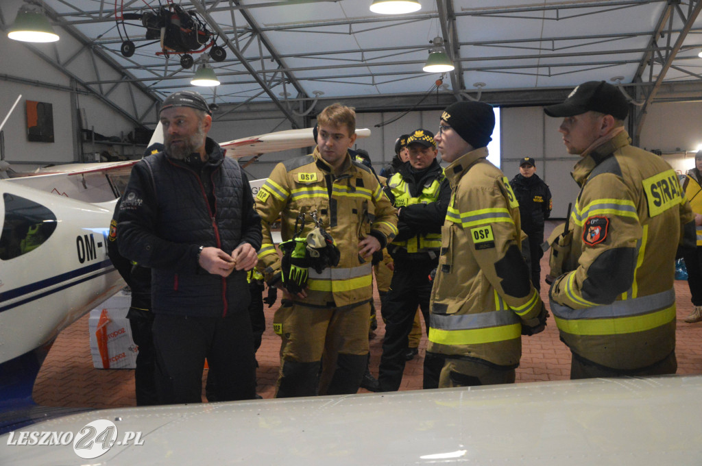 Ćwiczenia na lotnisku w Lesznie