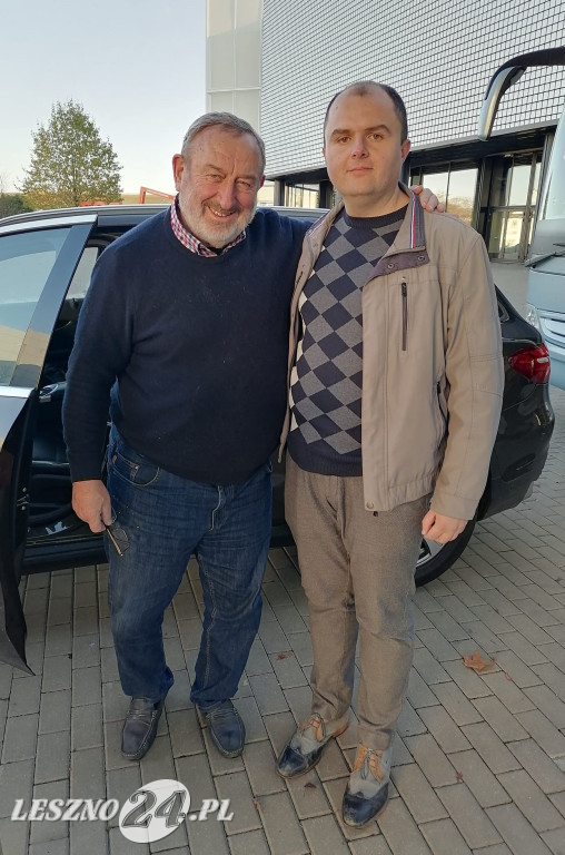 Pan Karol kolekcjonuje zdjęcia