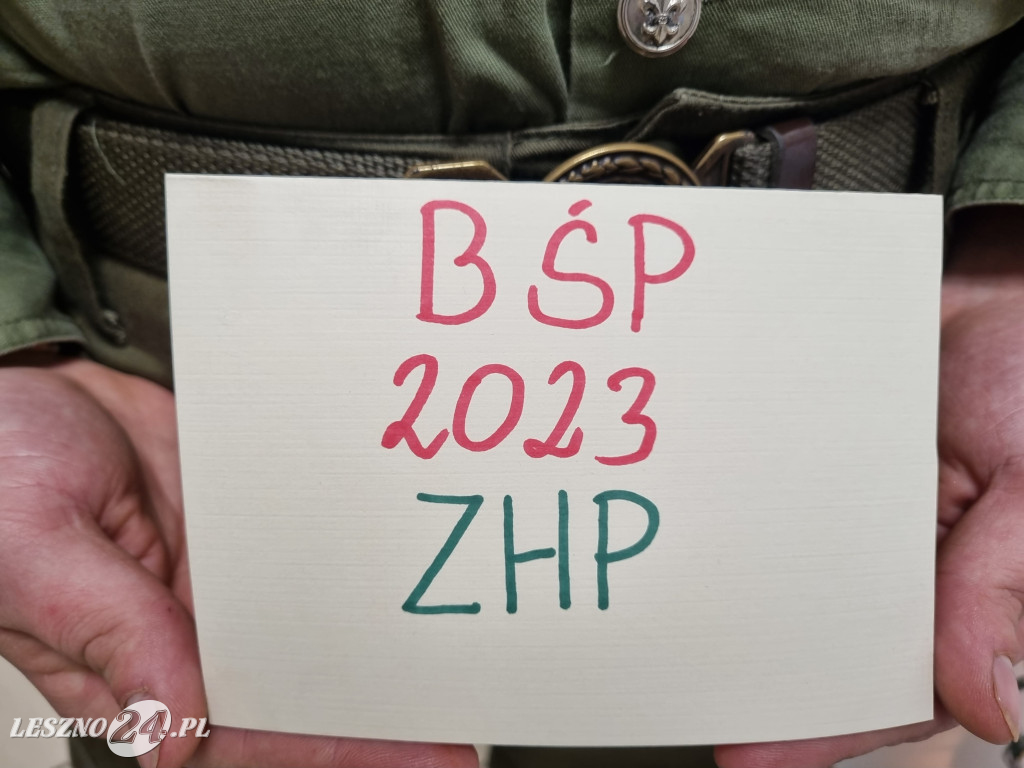 Roznoszą Betlejemskie Światło Pokoju
