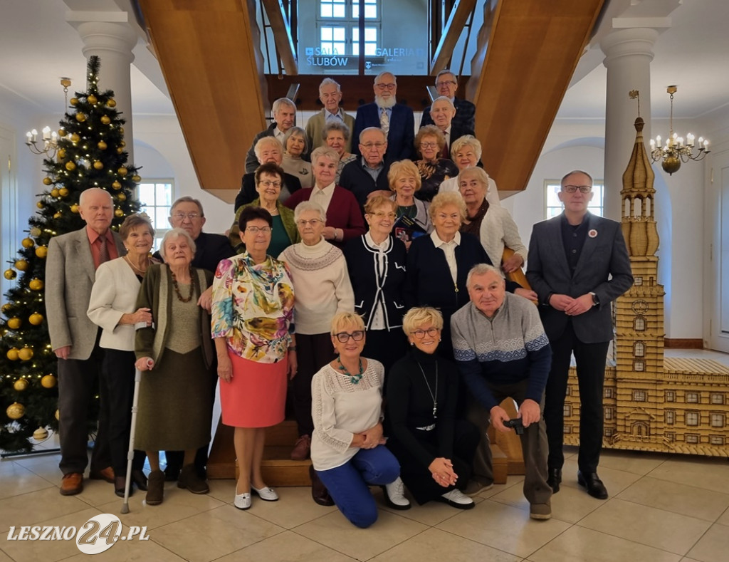 Słuchacze UTW 80 + w Ratuszu