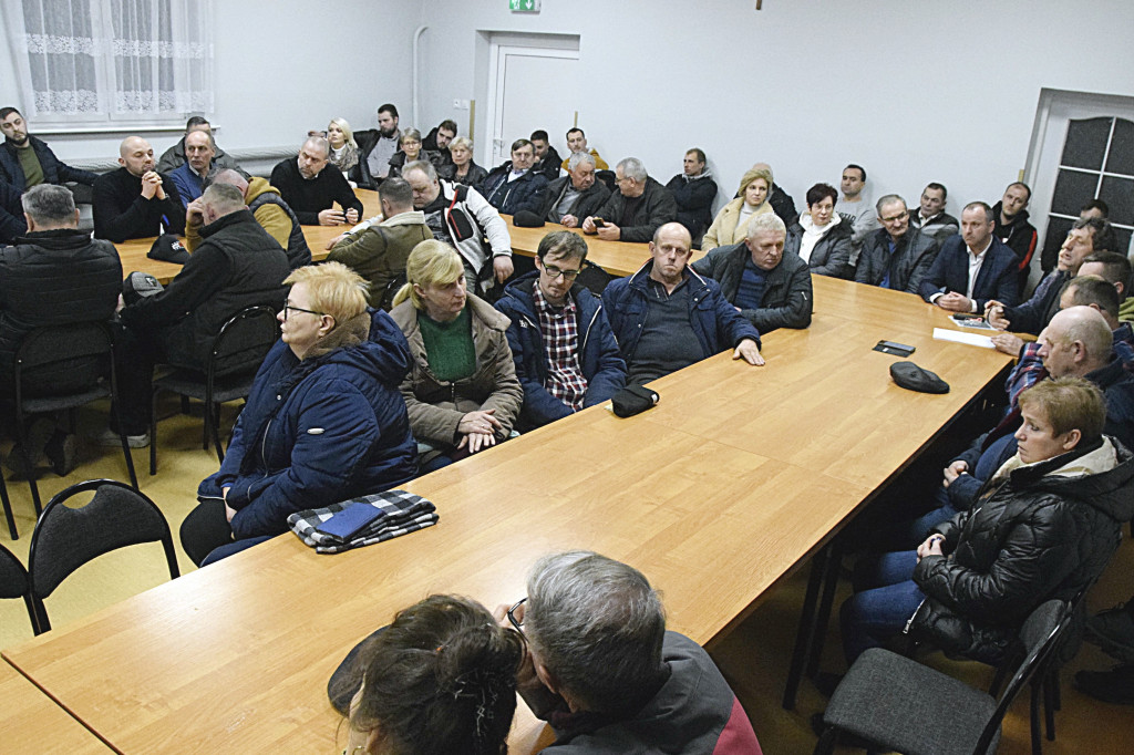 Zebranie w Targowisku na temat przetwórni jelit