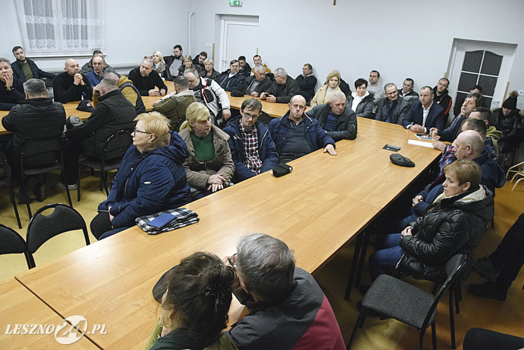 Zebranie w Targowisku na temat przetwórni jelit