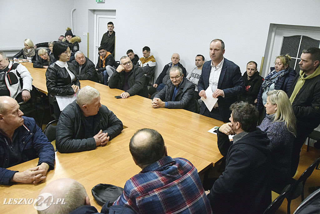 Zebranie w Targowisku na temat przetwórni jelit