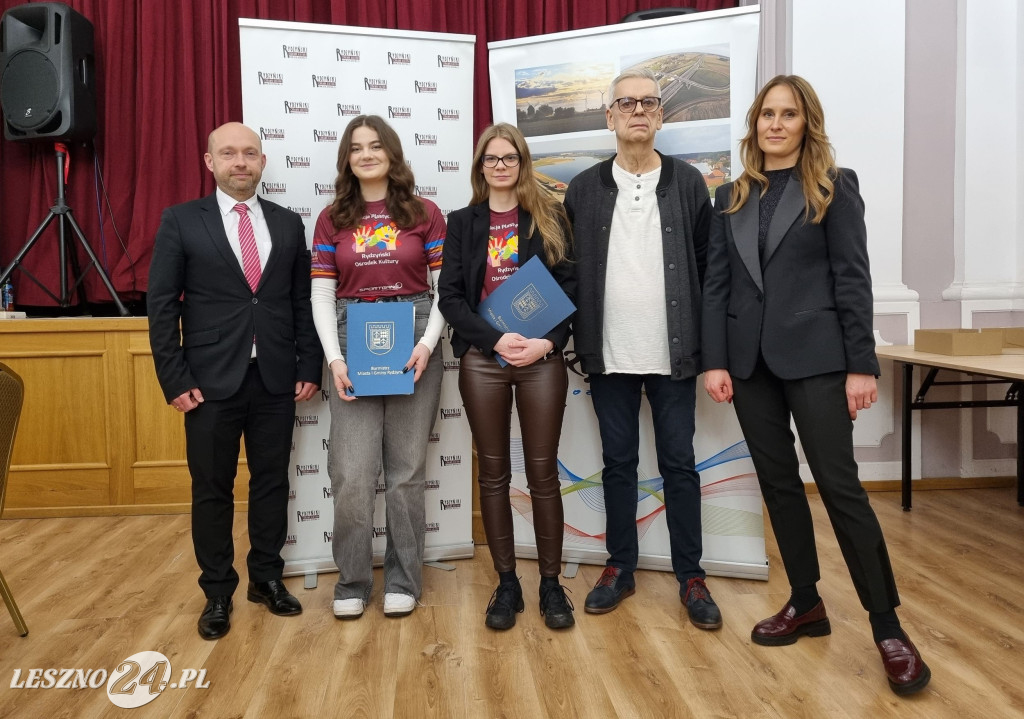 Koszulki dla młodych artystów