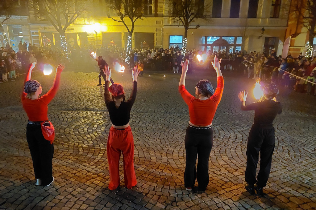 Światełko do nieba w Lesznie. WOŚP 2024