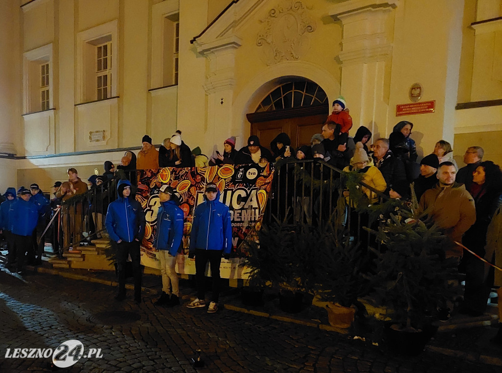 Światełko do nieba w Lesznie. WOŚP 2024