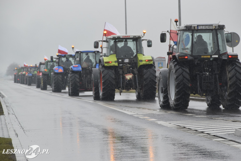 Protest rolniczy na węźle Leszno-Zachód na S5