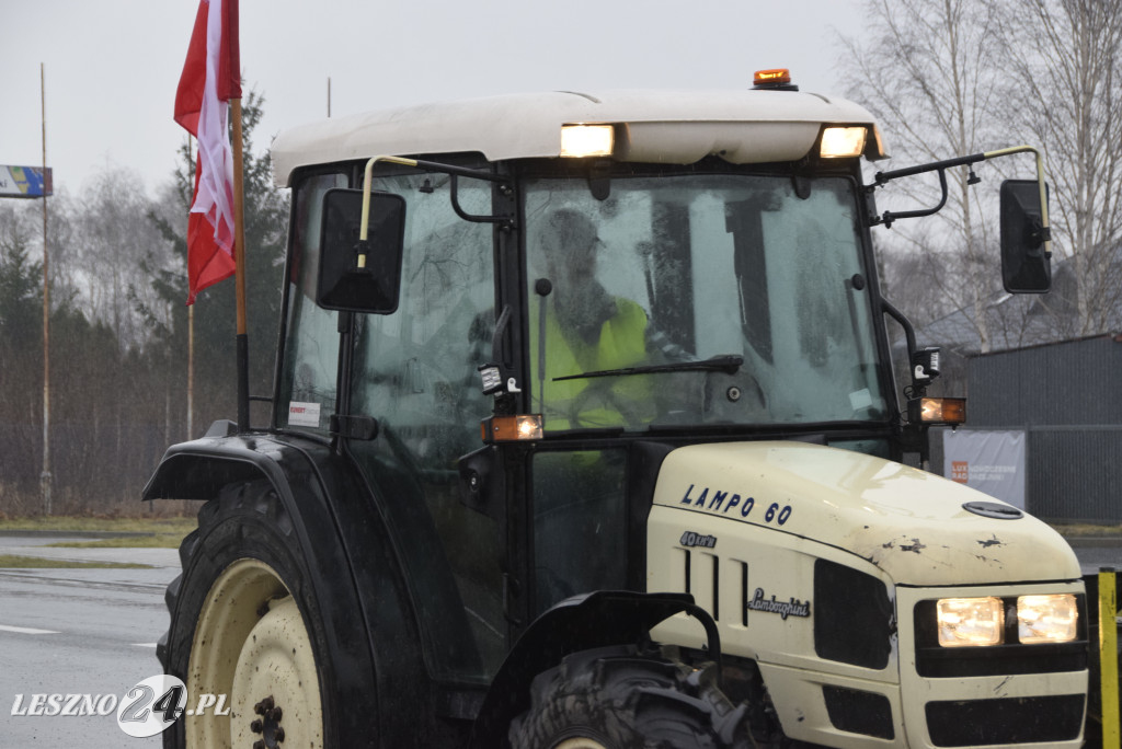 Protest rolniczy na węźle Leszno-Zachód na S5