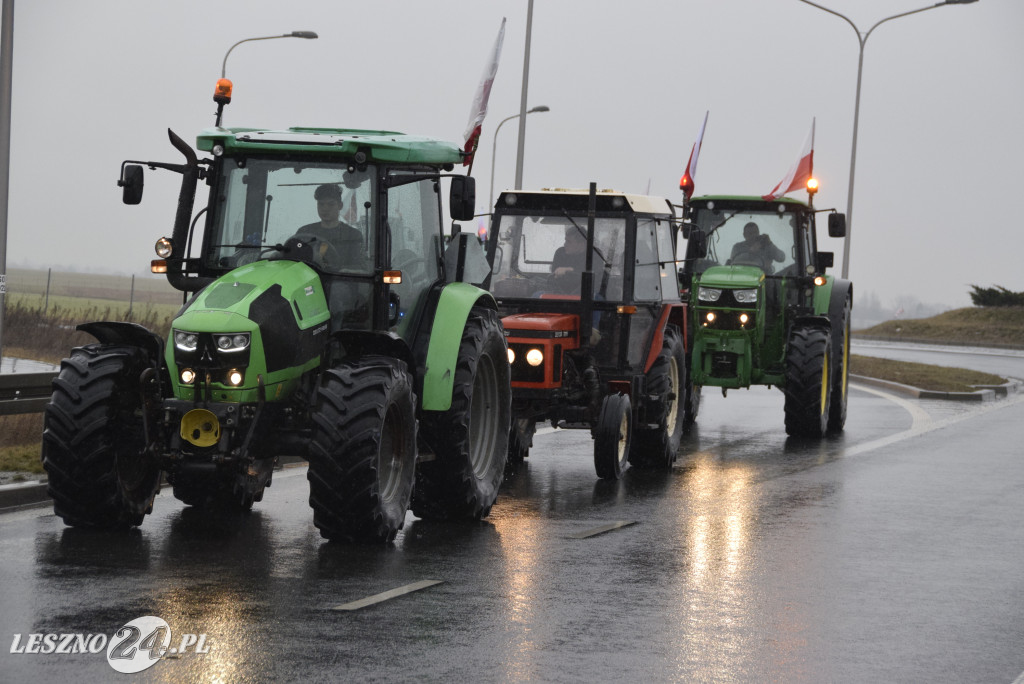 Protest rolniczy na węźle Leszno-Zachód na S5