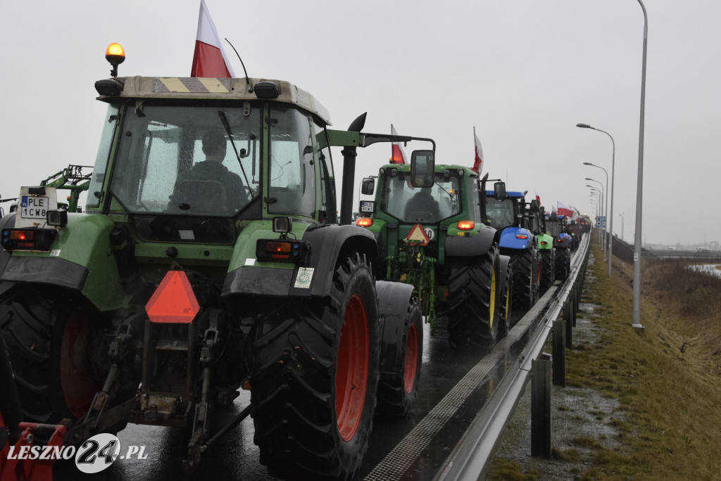 Protest rolniczy na węźle Leszno-Zachód na S5