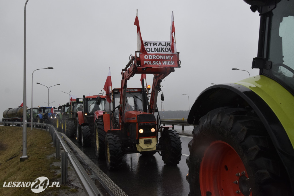 Protest rolniczy na węźle Leszno-Zachód na S5